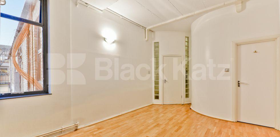 			NEW , 2 Bedroom, 1 bath, 1 reception Flat			 BRITANNIA LOFTS-BANNER STREET, CLERKENWELL-OLD STREET-SHOREDITCH